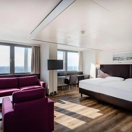Park By Radisson Alexanderplatz Hotel 4*